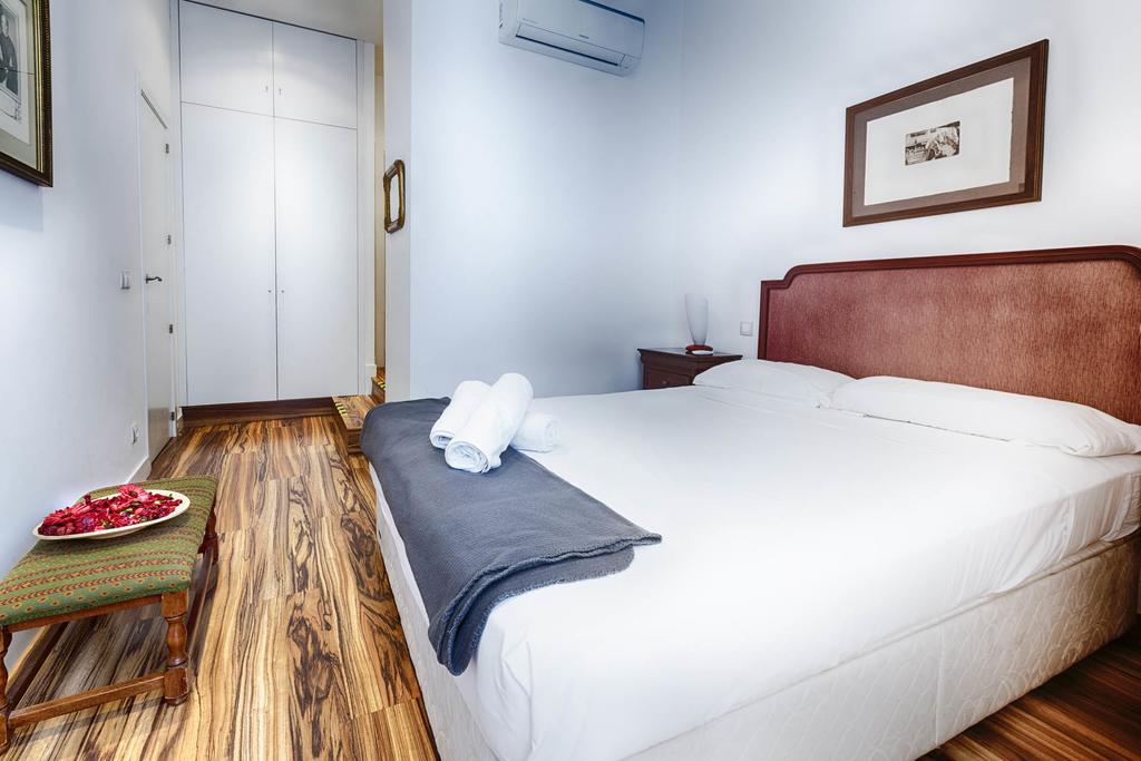Smartrental Madrid Gran Via Apartments Luaran gambar